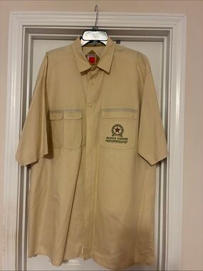 Color‎ Works XLT Casual Short-Sleeve Button-Down Shirt in Khaki